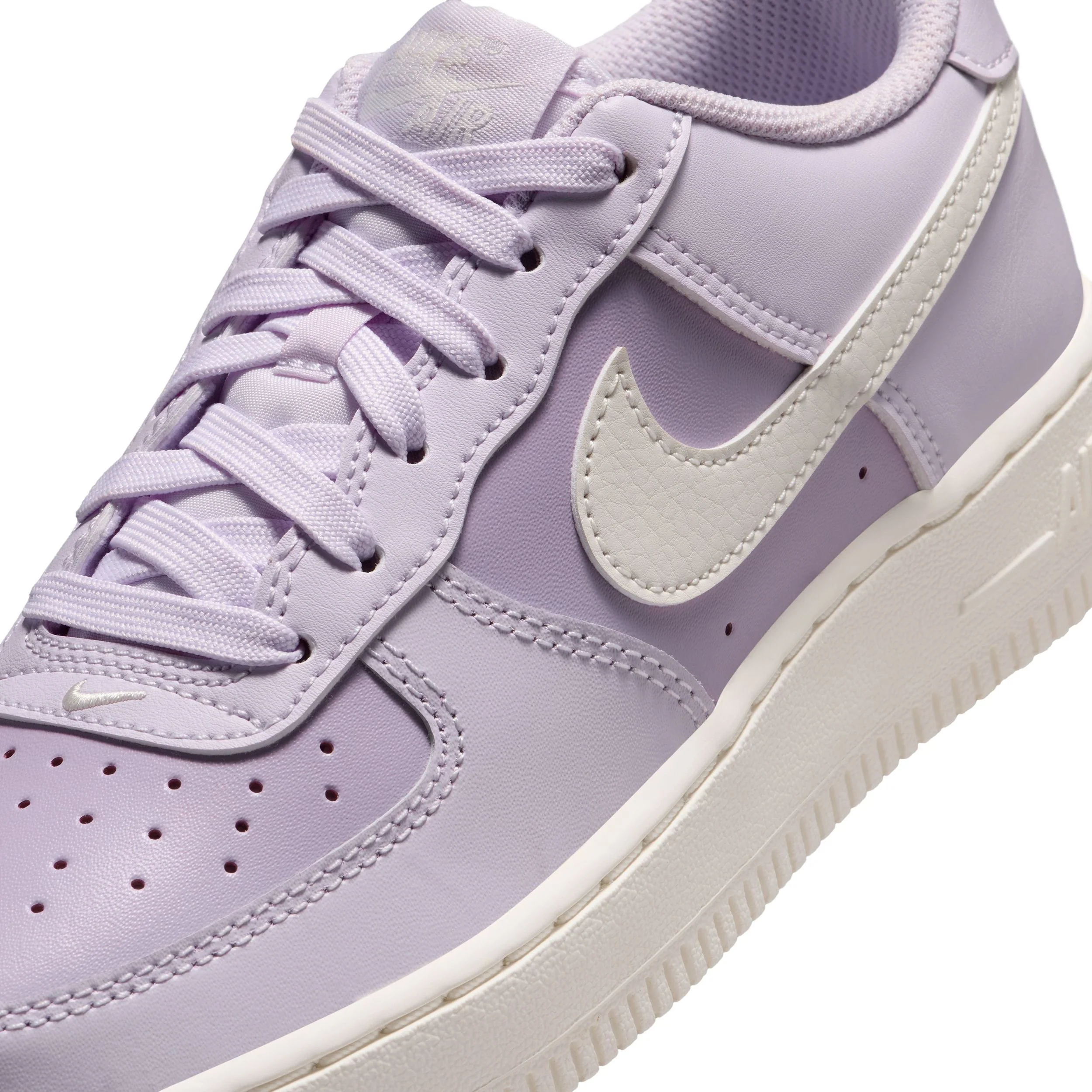 Air Force 1 Le (Big Kid) - Image 7
