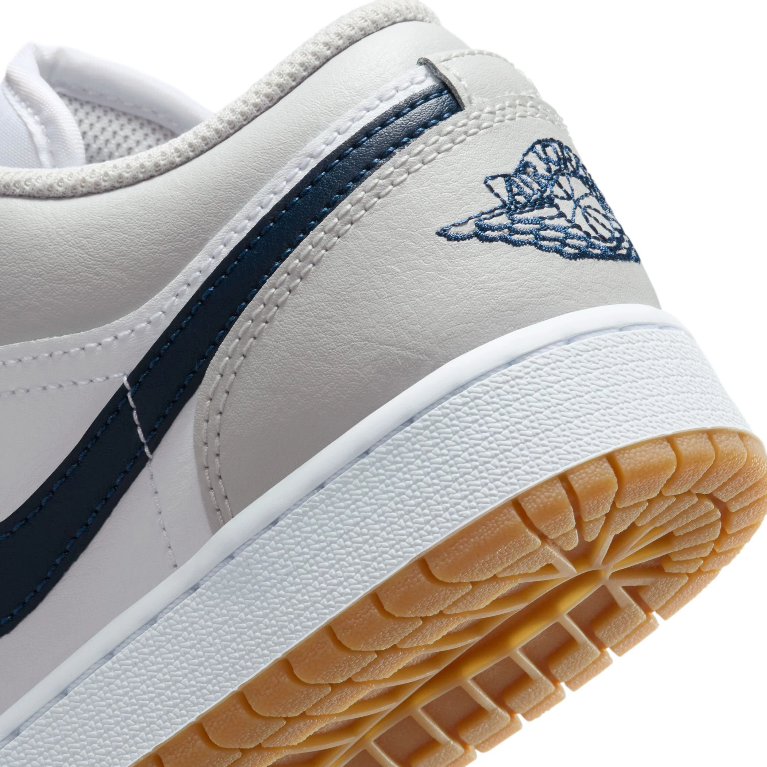 Air Jordan 1 Low (Big Kid) - Image 8