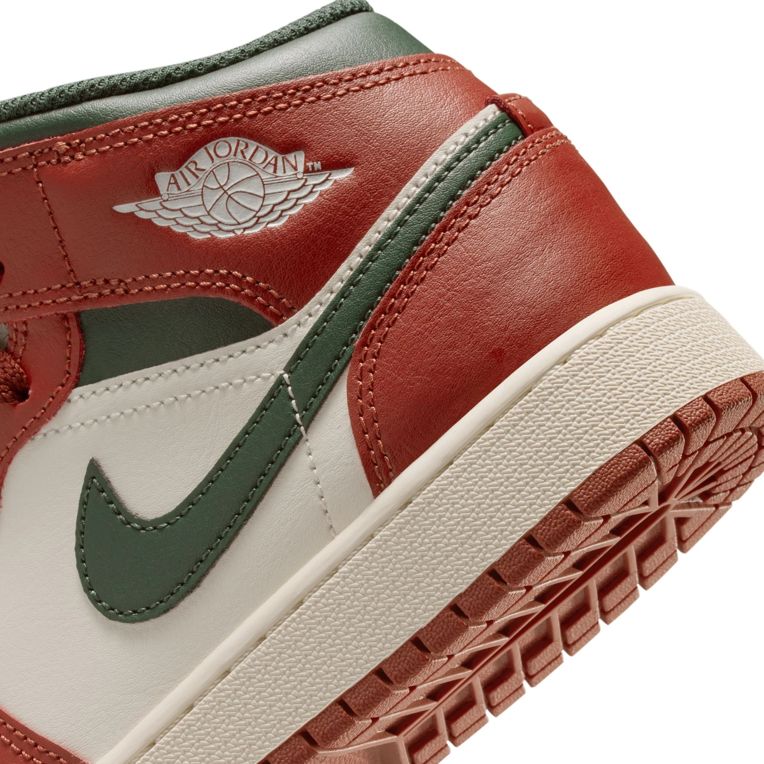 Air Jordan 1 Mid (Big Kid) - Image 8