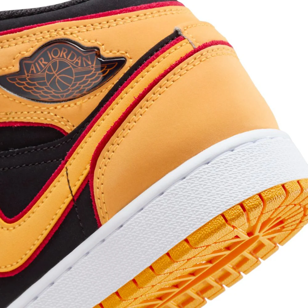 Air Jordan 1 Mid Se (Big Kid) - Image 8