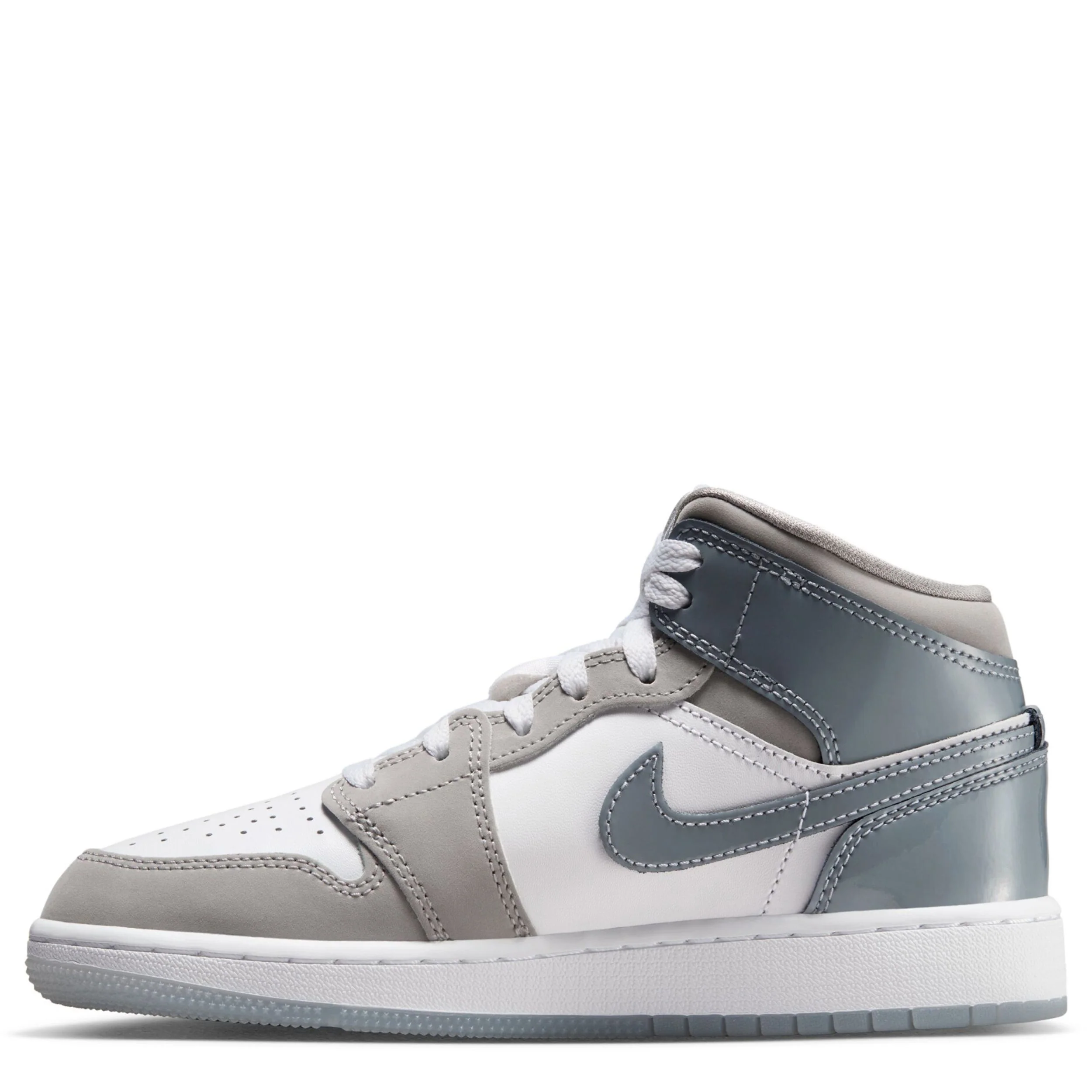 Air Jordan 1 Mid Se (Big Kid) - Image 2