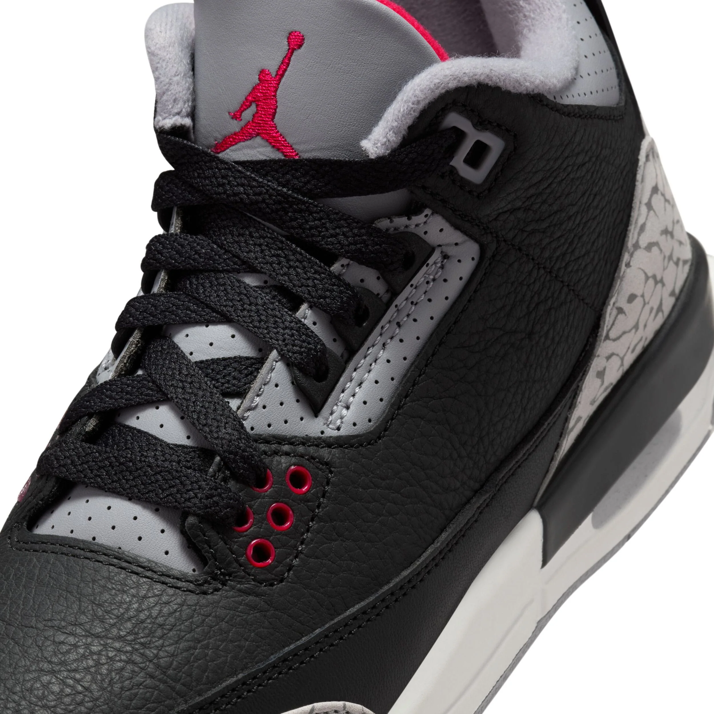 Air Jordan 3 Retro (Big Kid) - Image 7