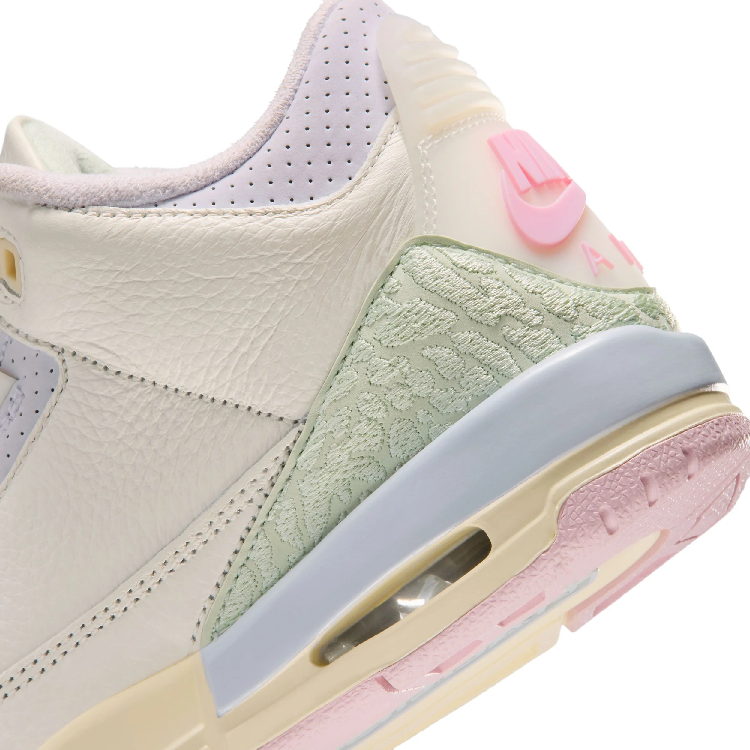 Air Jordan 3 Retro (Big Kid) - Image 8