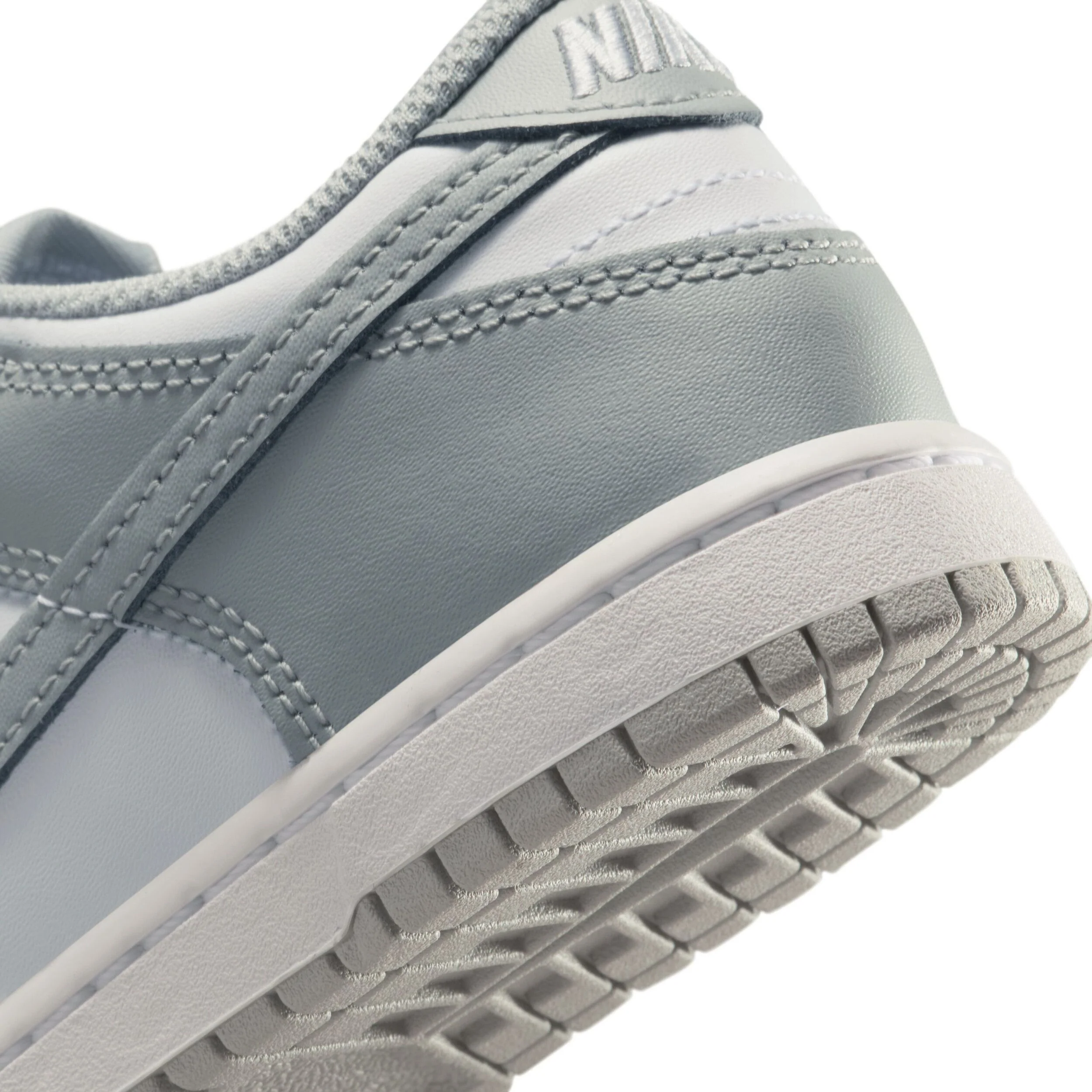 Dunk Low (Little Kid) - Image 8