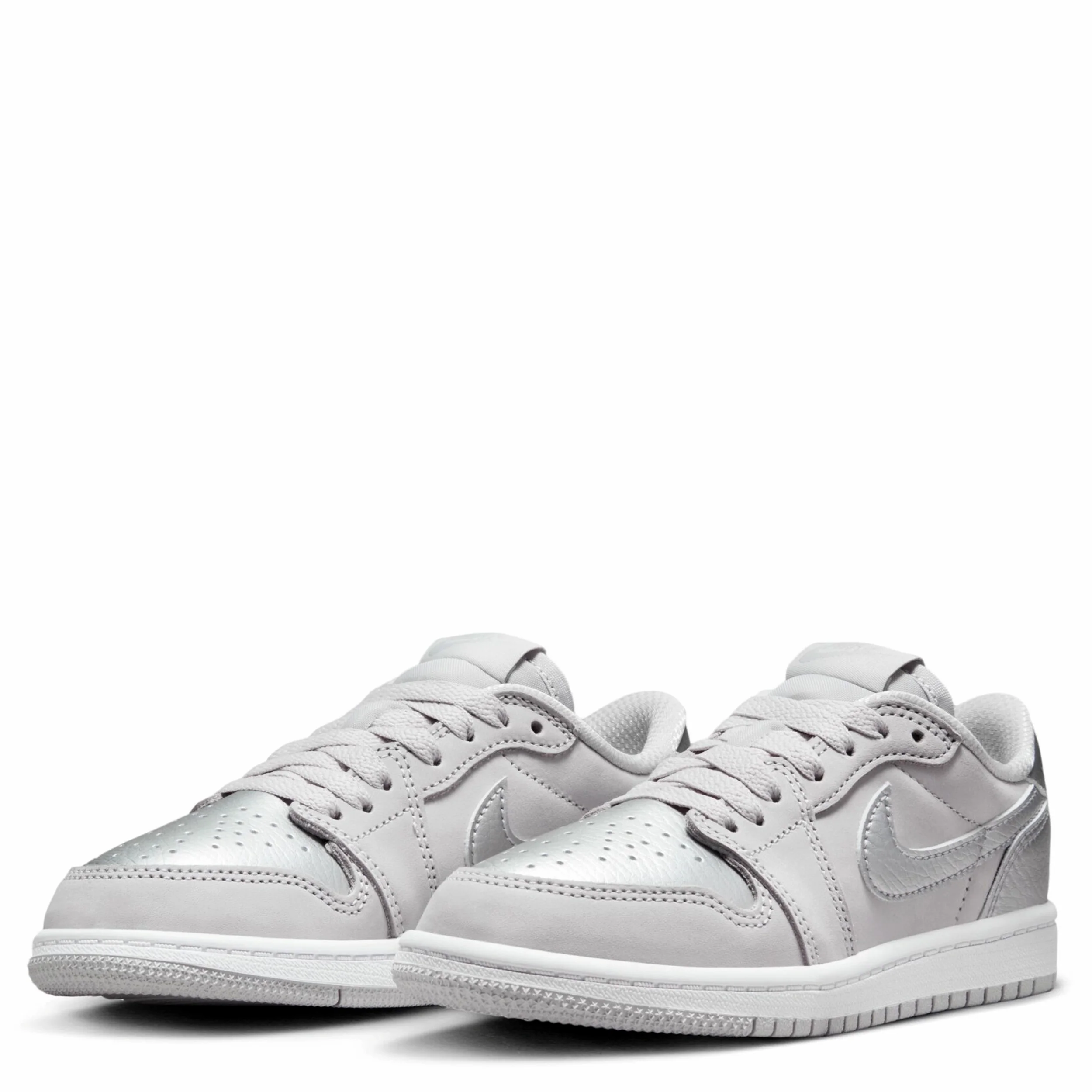 Jordan 1 Retro Low (Little Kid) - Image 2